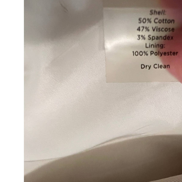 Talbots Jacket in Cream with Front Pockets and Two Button Close Size 8 - Picture 4 of 4